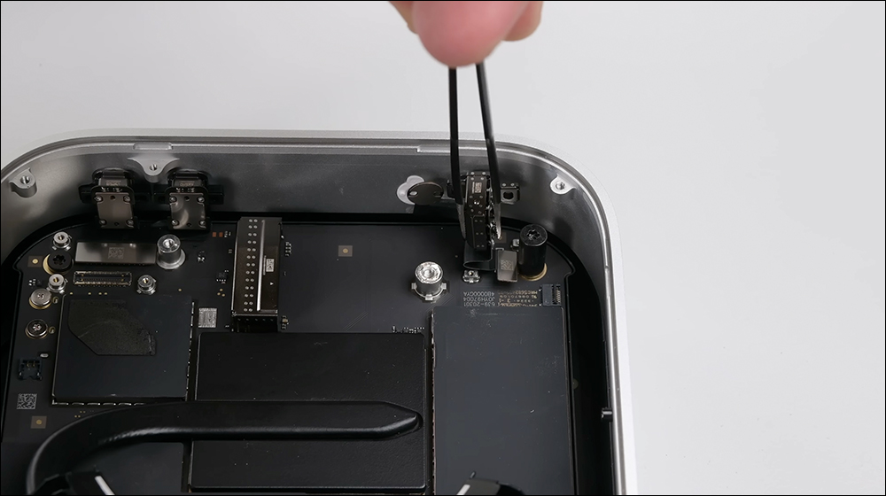 M4 Mac mini 的 iFixit 拆解報告出爐,可維修評級 7 分 - 電腦王阿達 M4 Mac mini 的 iFixit 拆解報告出爐,可維修評級 7 分 - 電腦王阿達