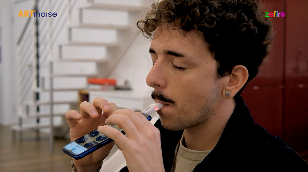USB-C 吹嘴裝置造型像隨身碟,居然能演奏音樂?義大利新創公司推出就能讓手機變行動吹奏樂器! - 電腦王阿達 USB-C 吹嘴裝置造型像隨身碟,居然能演奏音樂?義大利新創公司推出就能讓手機變行動吹奏樂器! - 電腦王阿達