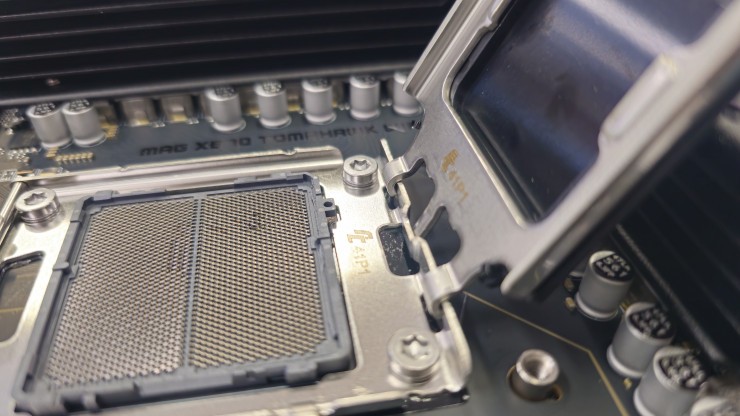 又有用戶的 Ryzen 7 9800X3D 燒了,MSI 已發表相關聲明 - 電腦王阿達 又有用戶的 Ryzen 7 9800X3D 燒了,MSI 已發表相關聲明 - 電腦王阿達
