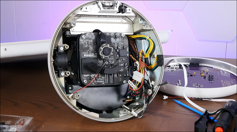 M4 Mac mini 又一瘋狂改造,這次改裝在 22 年前的 iMac G4 - 電腦王阿達 M4 Mac mini 又一瘋狂改造,這次改裝在 22 年前的 iMac G4 - 電腦王阿達