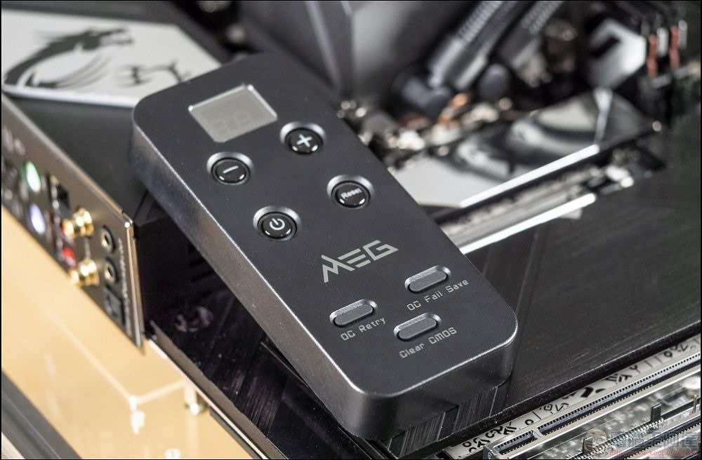 MSI MEG Z890 UNIFY-X 開箱 - 06 MSI MEG Z890 UNIFY-X 開箱 - 06