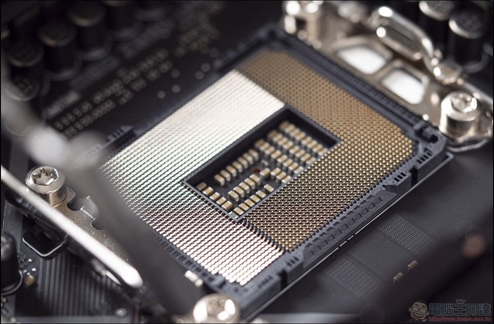 MSI MEG Z890 UNIFY-X 開箱 - 15 MSI MEG Z890 UNIFY-X 開箱 - 15