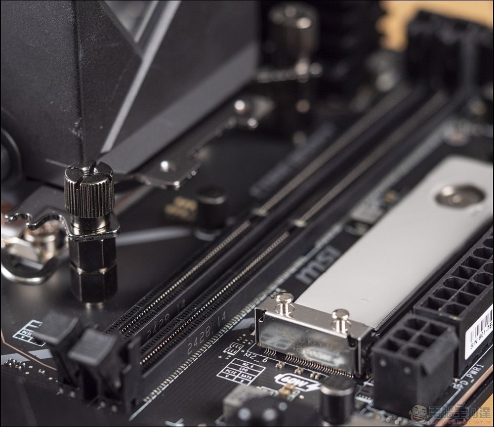 MSI MEG Z890 UNIFY-X 開箱 - 17 MSI MEG Z890 UNIFY-X 開箱 - 17