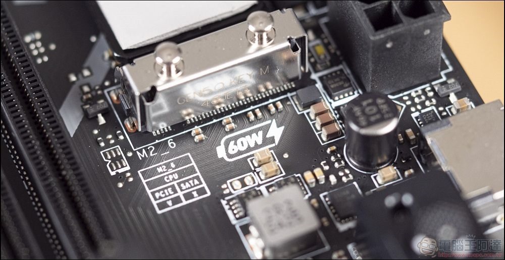 MSI MEG Z890 UNIFY-X 開箱 - 24 MSI MEG Z890 UNIFY-X 開箱 - 24