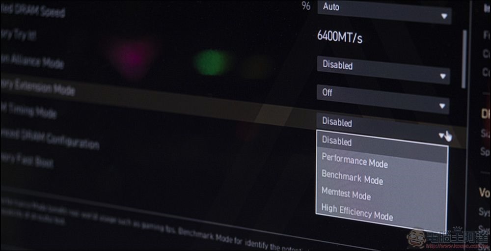 MSI MEG Z890 UNIFY-X 開箱 - 35 MSI MEG Z890 UNIFY-X 開箱 - 35