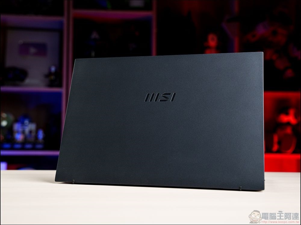 MSI Prestige 13 AI Evo A2VMG-011TW 開箱 - 06 MSI Prestige 13 AI Evo A2VMG-011TW 開箱 - 06