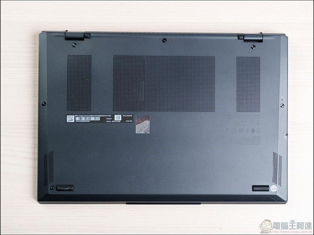 MSI Prestige 13 AI Evo A2VMG-011TW 開箱 - 18 MSI Prestige 13 AI Evo A2VMG-011TW 開箱 - 18