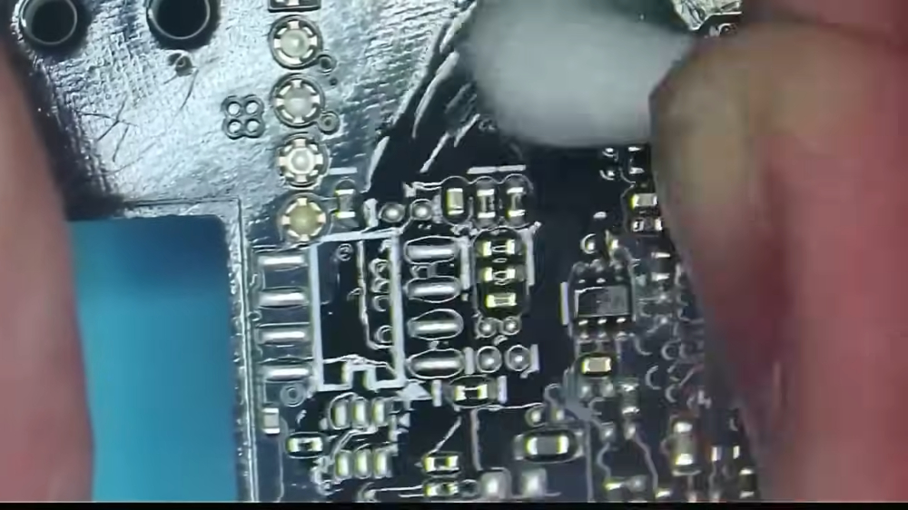 不懂超頻還是別亂嘗試!維修店家分享一張幾乎全毀的 RTX 4090,就只是為了提升 5FPS - 電腦王阿達 不懂超頻還是別亂嘗試!維修店家分享一張幾乎全毀的 RTX 4090,就只是為了提升 5FPS - 電腦王阿達