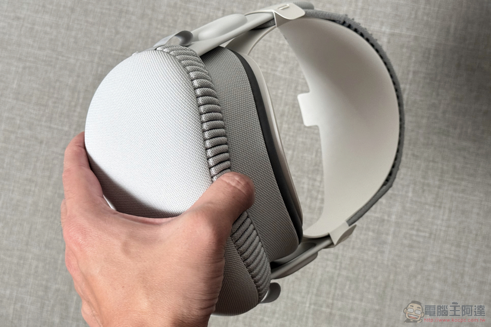 Apple Vision Pro 台灣開箱體驗前篇:從 iPhone 的「 i 」到 Vision 的「 v 」世代 - 電腦王阿達 Apple Vision Pro 台灣開箱體驗前篇:從 iPhone 的「 i 」到 Vision 的「 v 」世代 - 電腦王阿達