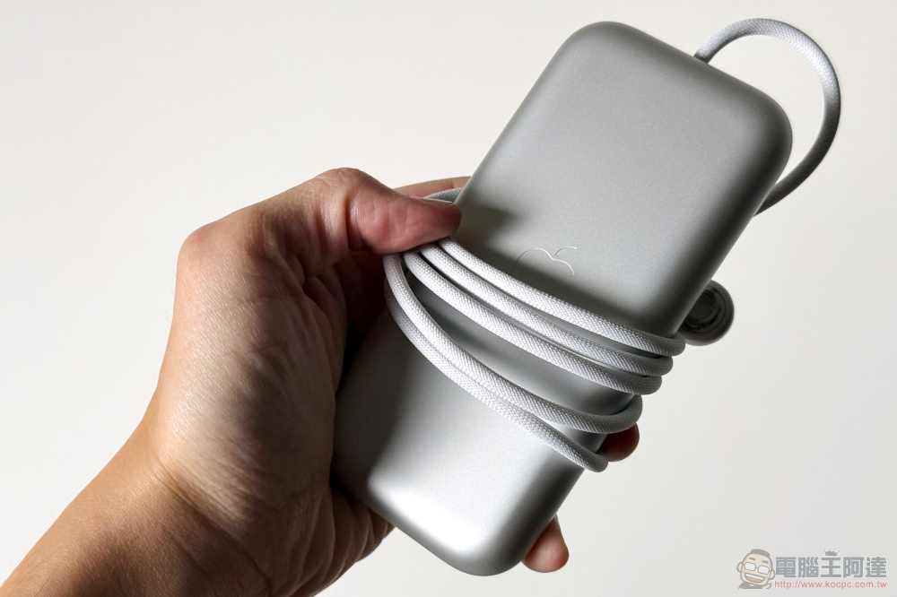 哪些 Apple 產品隨附充電變壓器?(還有哪些不附充電器) - 電腦王阿達 Apple Vision Pro 台灣開箱體驗前篇:從 iPhone 的「 i 」到 Vision 的「 v 」世代 - 電腦王阿達
