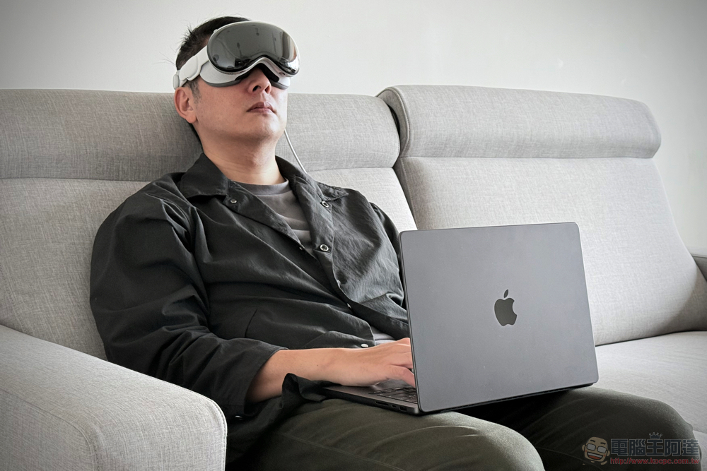 YouTube 官方應用正式登陸 Apple Vision Pro - 電腦王阿達 Apple Vision Pro 台灣開箱體驗前篇:從 iPhone 的「 i 」到 Vision 的「 v 」世代 - 電腦王阿達