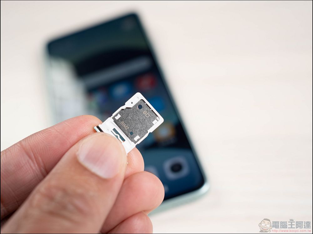 搭載一億像素相機、價格不到九千元的中階甜品機 Redmi Note 14 5G 開箱 - 電腦王阿達 搭載一億像素相機、價格不到九千元的中階甜品機 Redmi Note 14 5G 開箱 - 電腦王阿達