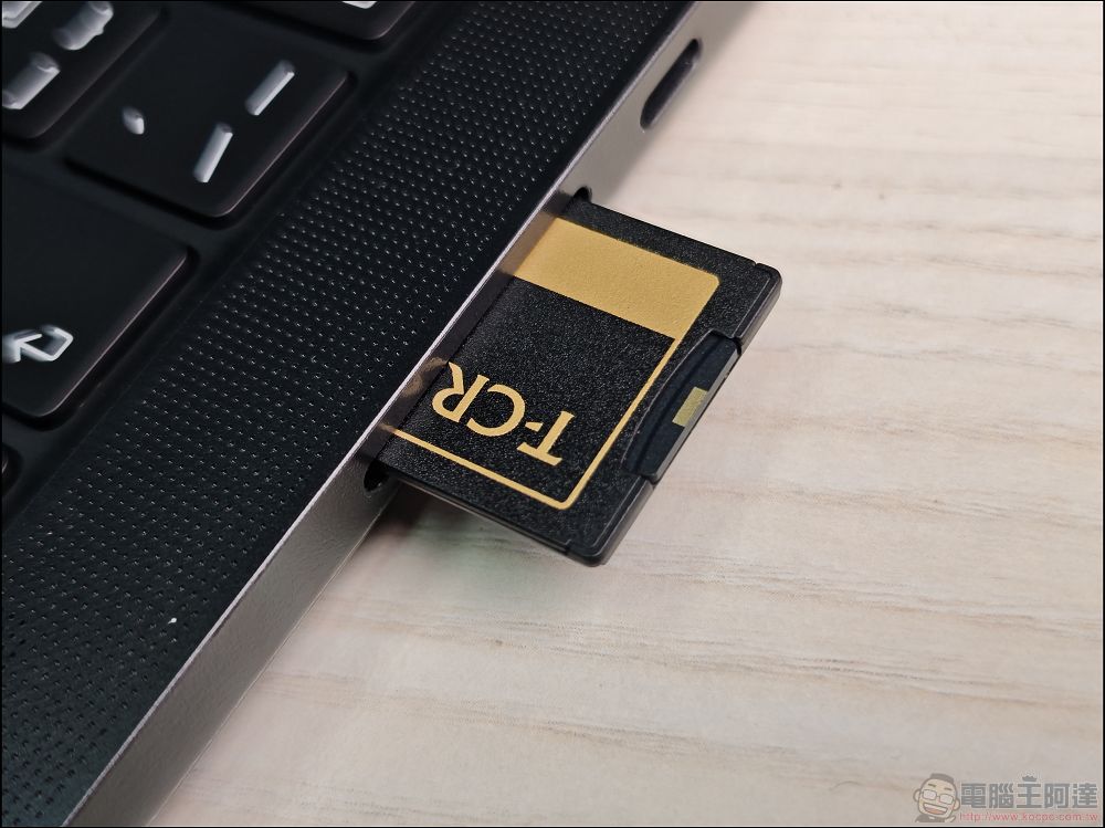 大容量、高速讀寫、可一鍵監控健康度:十銓 T-CREATE EXPERT S.M.A.R.T. MicroSDXC 2TB 記憶卡開箱 - 電腦王阿達 大容量、高速讀寫、可一鍵監控健康度:十銓 T-CREATE EXPERT S.M.A.R.T. MicroSDXC 2TB 記憶卡開箱 - 電腦王阿達