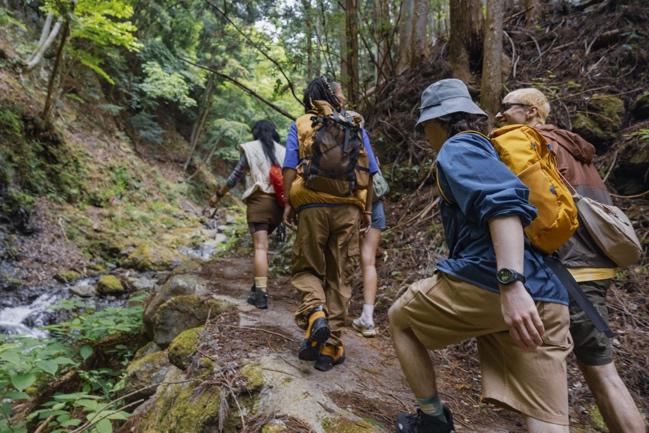 Garmin Instinct 3 顏值、實力全在線 All In Instinct! - 電腦王阿達 近百種運動模式:包括游泳、滑雪、衝浪及鐵人三項,並提供訓練恢復指導與建議,全面支援不同需求,助你達成訓練目標。