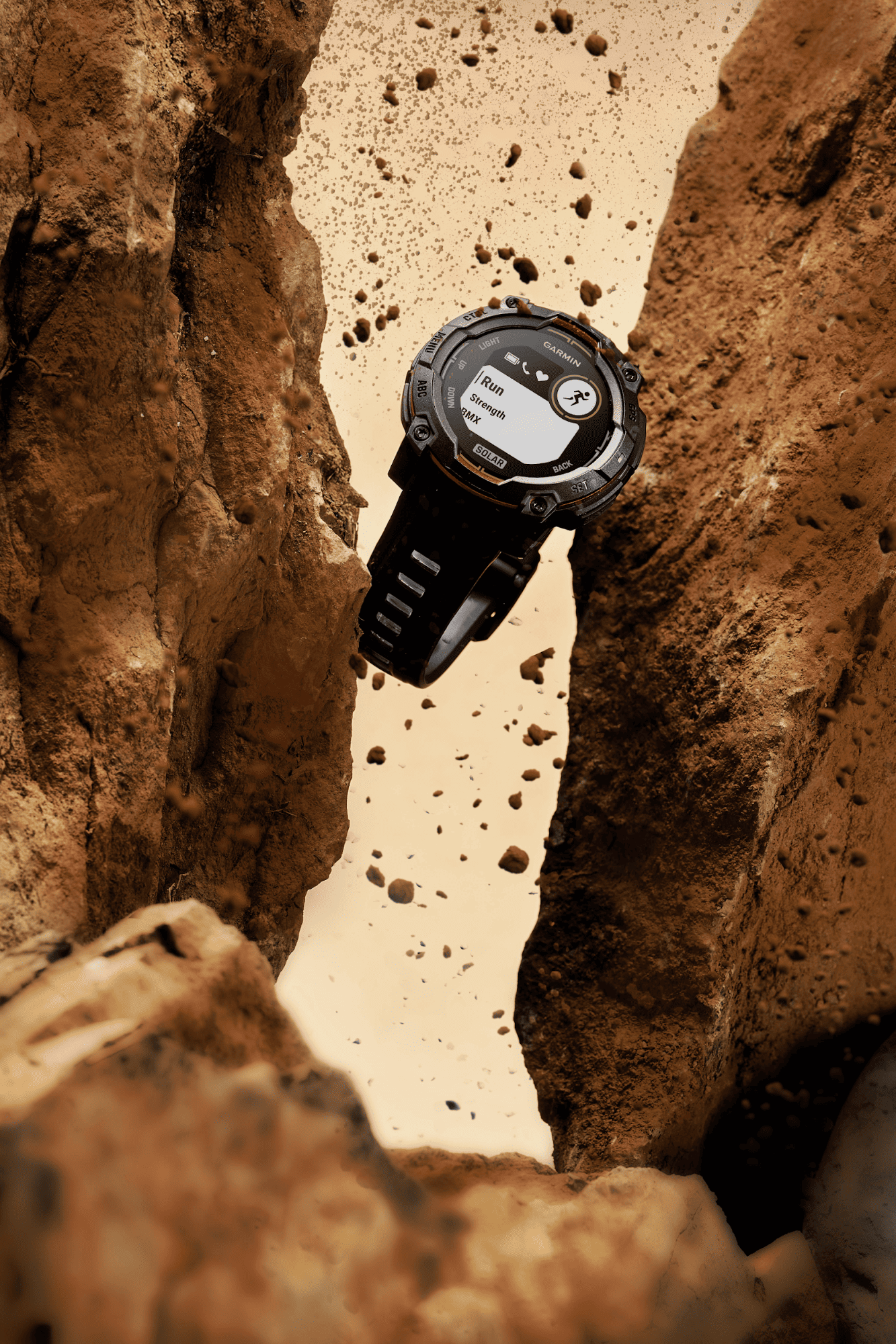 Garmin Instinct 3 顏值、實力全在線 All In Instinct! - 電腦王阿達 Garmin Instinct 3 系列推出 AMOLED 與 SOLAR 兩款供用戶選擇,硬派錶身以美國 軍規標準 MIL-STD- 810 打造,具備耐熱、抗凍、耐衝擊等性能,