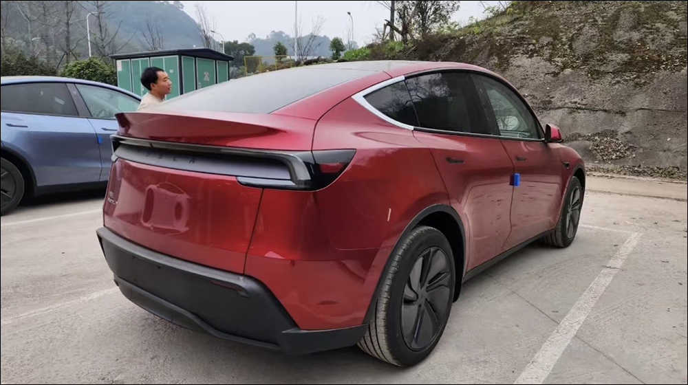 特斯拉全新 Model Y 的改變與升級大揭密!前後車窗升級雙層玻璃、方向盤有新亮點,乘坐更舒適了 - 電腦王阿達 特斯拉全新 Model Y 的改變與升級大揭密!前後車窗升級雙層玻璃、方向盤有新亮點,乘坐更舒適了 - 電腦王阿達