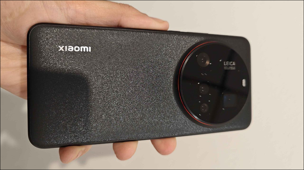 Xiaomi 15 Ultra 真機曝光?!全新帶有「紅圈」的徠卡主相機,小米「超大杯」影像旗艦傳將於 2 月發表 - 電腦王阿達 Xiaomi 15 Ultra 真機曝光?!全新帶有「紅圈」的徠卡主相機,小米「超大杯」影像旗艦傳將於 2 月發表 - 電腦王阿達