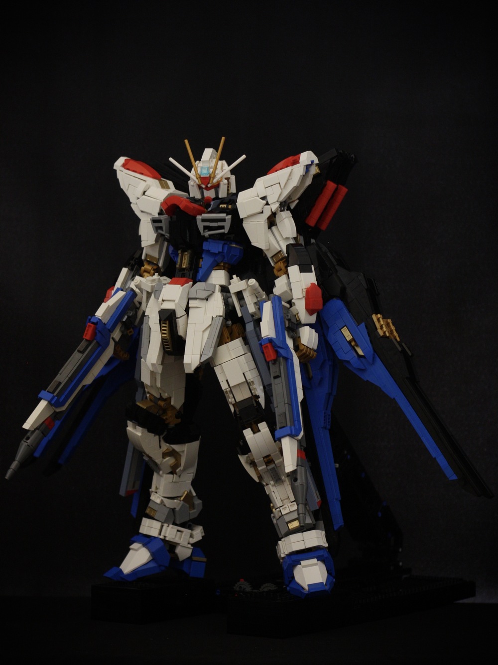 想買!日本樂高玩家製作全身可動的 RX-78-2 樂高鋼彈 - 電腦王阿達 想買!日本樂高玩家製作全身可動的 RX-78-2 樂高鋼彈 - 電腦王阿達