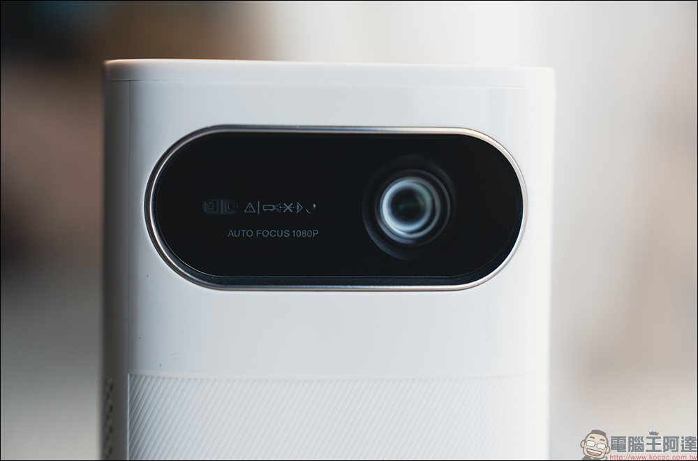 OVO 掌上無框電視 2 代 U9 開箱|小巧一手掌握,精彩無邊界 - 電腦王阿達 OVO 掌上無框電視 2 代 U9 開箱|小巧一手掌握,精彩無邊界 - 電腦王阿達