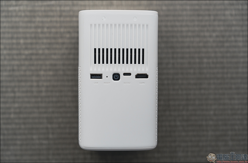 OVO 掌上無框電視 2 代 U9 開箱|小巧一手掌握,精彩無邊界 - 電腦王阿達 OVO 掌上無框電視 2 代 U9 開箱|小巧一手掌握,精彩無邊界 - 電腦王阿達