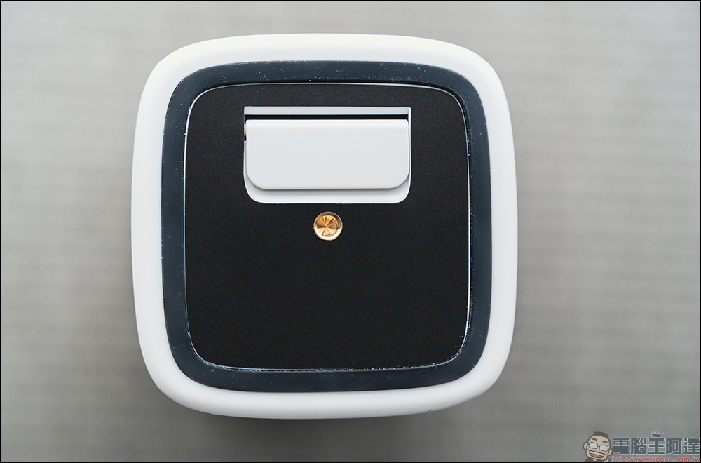 OVO 掌上無框電視 2 代 U9 開箱|小巧一手掌握,精彩無邊界 - 電腦王阿達 OVO 掌上無框電視 2 代 U9 開箱|小巧一手掌握,精彩無邊界 - 電腦王阿達