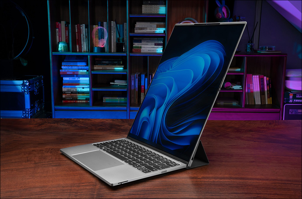 Lenovo ThinkBook Flip 採用直式折疊螢幕的 AI 概念筆電在 MWC 2025 亮相 - 電腦王阿達 Lenovo ThinkBook Flip 採用直式折疊螢幕的 AI 概念筆電在 MWC 2025 亮相 - 電腦王阿達