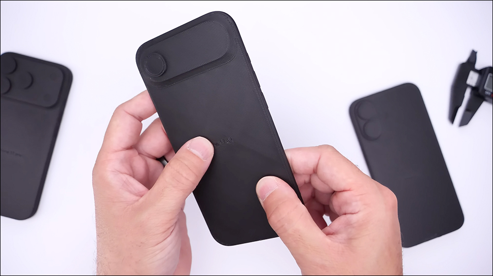 iPhone 17 外觀大改?3D 列印模型曝光!Pro 系列厚度增加並迎來新設計 - 電腦王阿達 iPhone 17 外觀大改?3D 列印模型曝光!Pro 系列厚度增加並迎來新設計 - 電腦王阿達