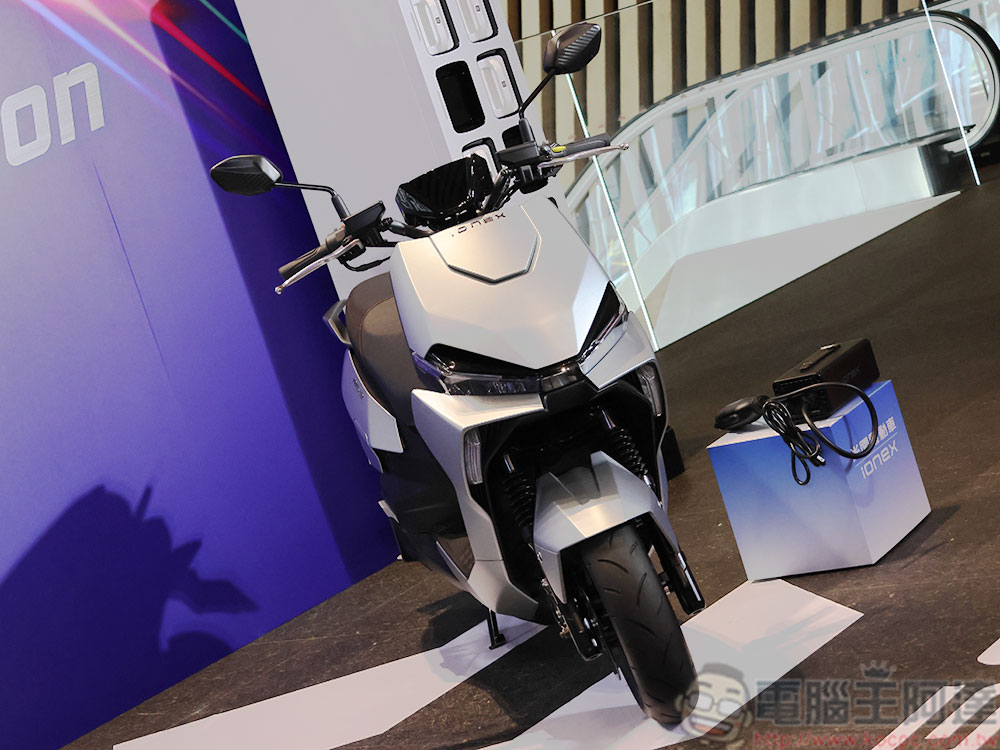 光陽 KYMCO MIG 9 頂級白牌電車上市,最高享 36 個月不分尖、離峰「超級騎到飽」 - 電腦王阿達 光陽 KYMCO MIG 9 頂級白牌電車上市,最高享 36 個月不分尖、離峰「超級騎到飽」 - 電腦王阿達