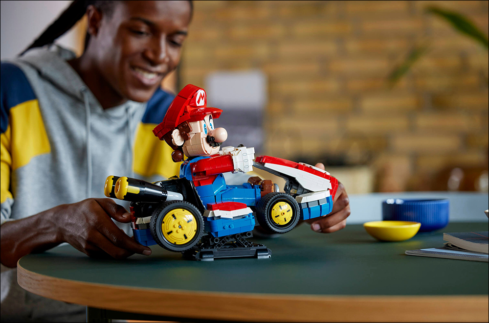 LEGO 超大版《瑪利歐賽車》來了!近 2000 片積木打造,售價 6,199 元台幣,預計 5 月開賣 - 電腦王阿達 LEGO 超大版《瑪利歐賽車》來了!近 2000 片積木打造,售價 6,199 元台幣,預計 5 月開賣 - 電腦王阿達