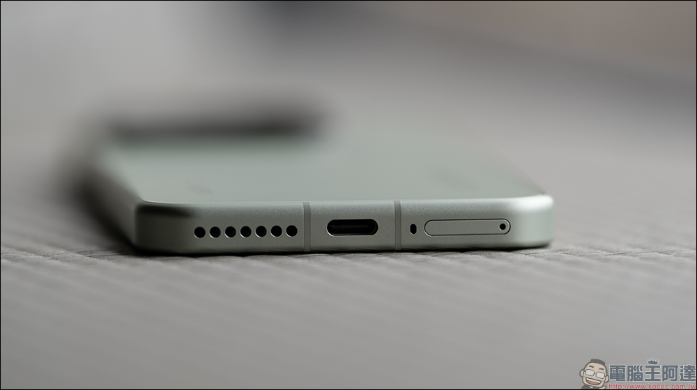 小米 Xiaomi 15 Ultra vs Xiaomi 15 開箱&選購攻略|2025 最新徠卡影像旗艦巔峰對決,哪款最適合你? - 電腦王阿達 小米 Xiaomi 15 Ultra vs Xiaomi 15 開箱&選購攻略|2025 最新徠卡影像旗艦巔峰對決,哪款最適合你? - 電腦王阿達