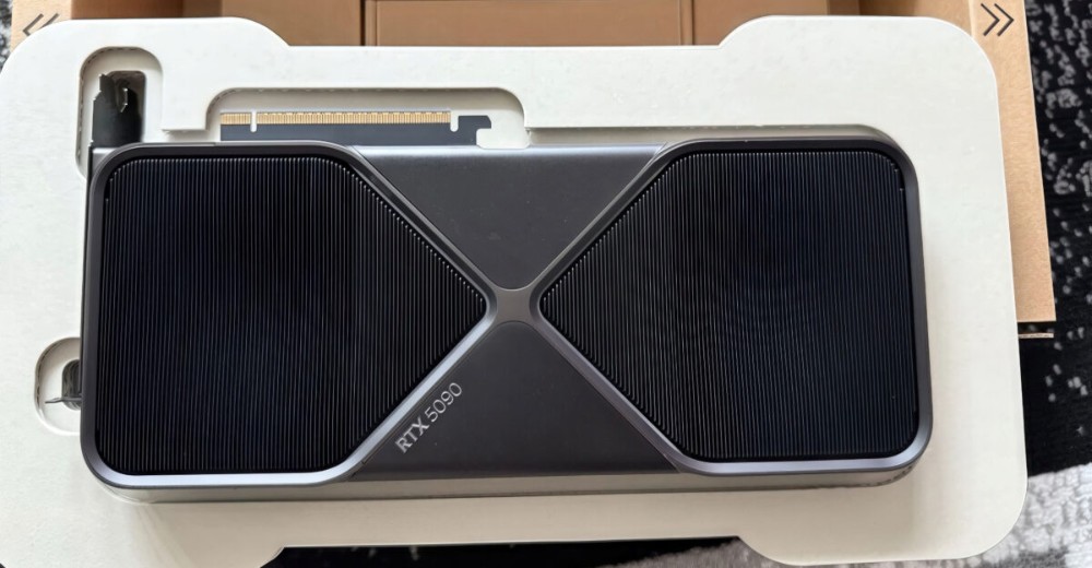 國外網友分享 NVIDIA GeForce RTX 5090 創始版的價格追蹤數據,二手價正緩慢下跌 - 電腦王阿達 國外網友分享 NVIDIA GeForce RTX 5090 創始版的價格追蹤數據,二手價正緩慢下跌 - 電腦王阿達