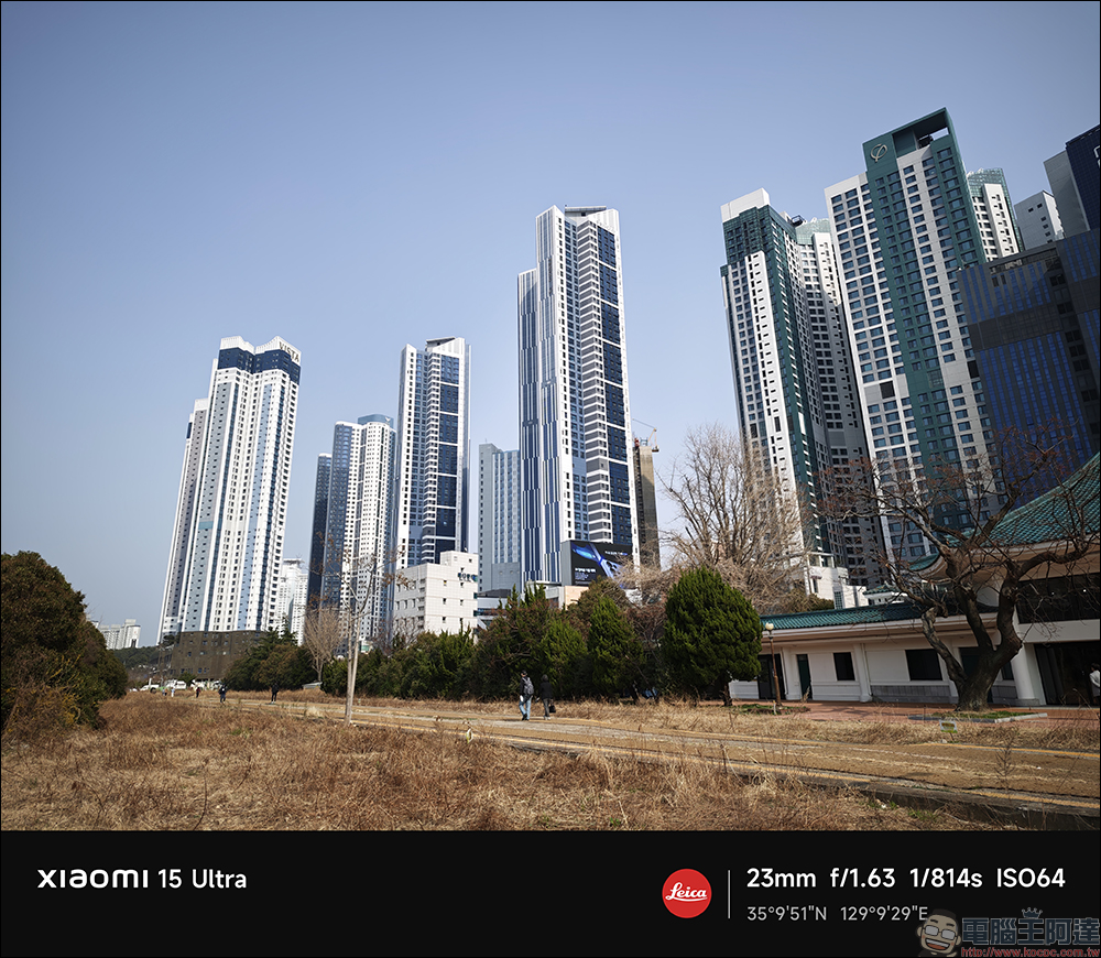 小米 Xiaomi 15 Ultra vs Xiaomi 15 開箱&選購攻略|2025 最新徠卡影像旗艦巔峰對決,哪款最適合你? - 電腦王阿達 小米 Xiaomi 15 Ultra vs Xiaomi 15 開箱&選購攻略|2025 最新徠卡影像旗艦巔峰對決,哪款最適合你? - 電腦王阿達