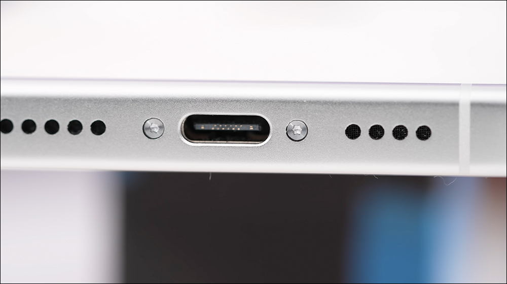 iPhone 17 Pro 系列開箱動手玩影片曝光!模型機揭露厚度、相機模組全面增加,外觀細節提前看 - 電腦王阿達 iPhone 17 Pro 系列開箱動手玩影片曝光!模型機揭露厚度、相機模組全面增加,外觀細節提前看 - 電腦王阿達