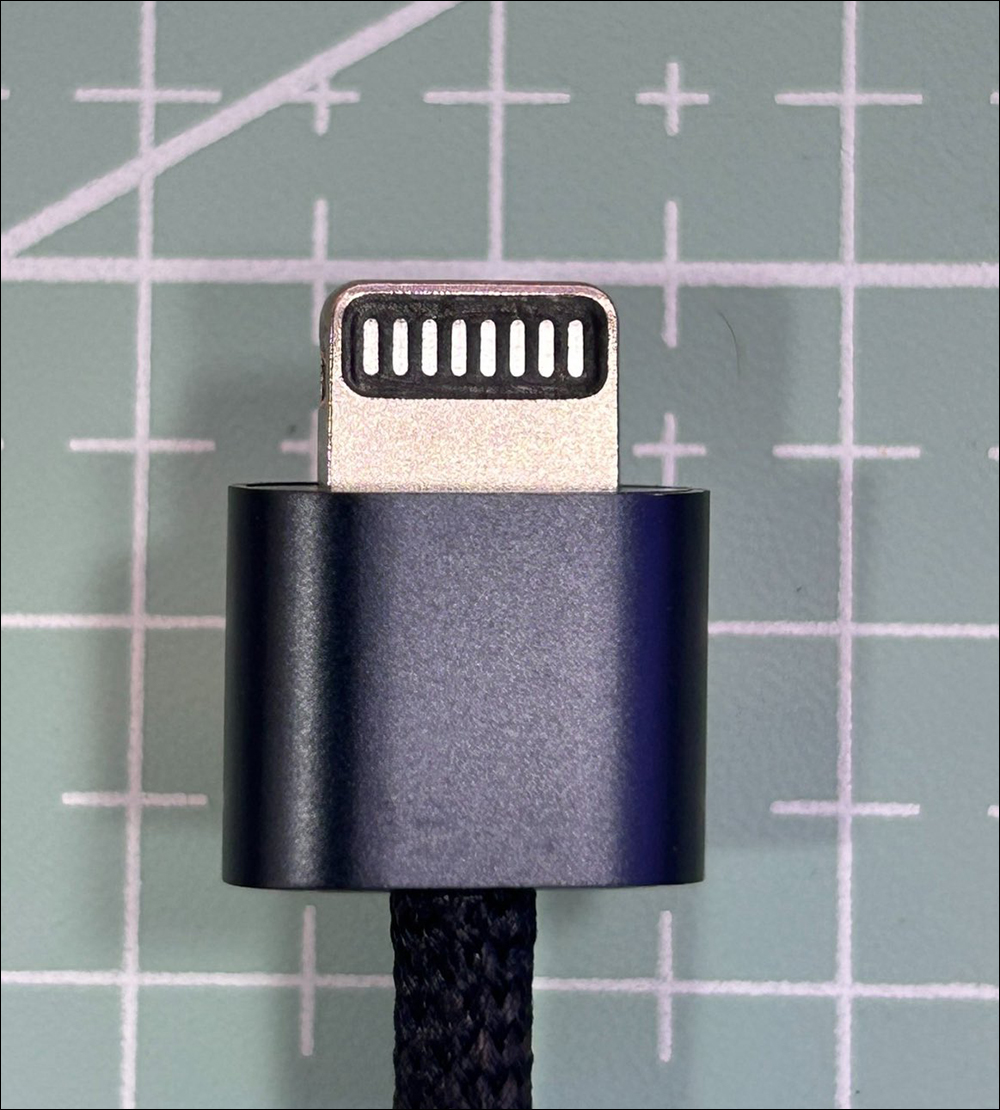 Apple Vision Air 曝光:傳聞機身更輕盈,還有「午夜色」質感新外觀? - 電腦王阿達 Apple Vision Air 曝光:傳聞機身更輕盈,還有「午夜色」質感新外觀? - 電腦王阿達