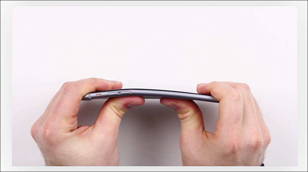 iPhone 17 Air 機模開箱動手玩,知名 YouTuber 表示:這手機就像未來,拿過就回不去了 - 電腦王阿達 iPhone 17 Air 機模開箱動手玩,知名 YouTuber 表示:這手機就像未來,拿過就回不去了 - 電腦王阿達