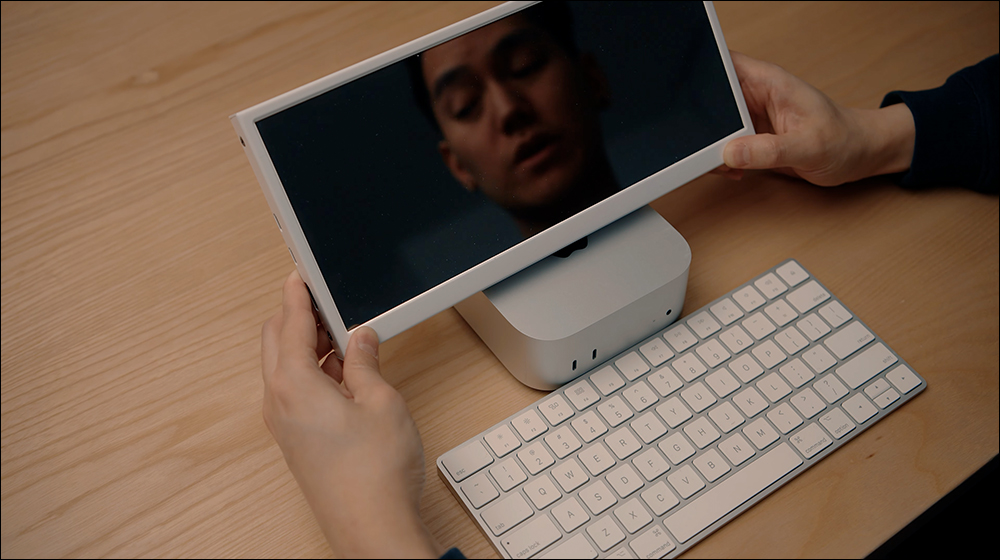 把 Mac mini 變成行動版工作站?知名 YouTuber 最新改裝超狂實作,還支援觸控功能 - 電腦王阿達 把 Mac mini 變成行動版工作站?知名 YouTuber 最新改裝超狂實作,還支援觸控功能 - 電腦王阿達