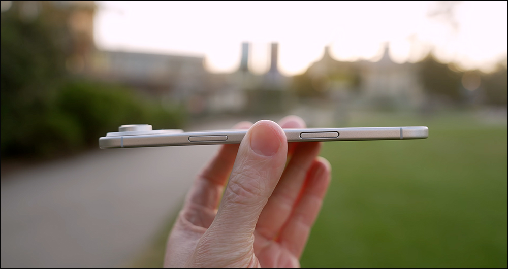 iPhone 17 全系列更多動手玩影片曝光, iPhone 17 Air 5.5mm 極限厚度挑戰結構極限 - 電腦王阿達 iPhone 17 全系列更多動手玩影片曝光, iPhone 17 Air 5.5mm 極限厚度挑戰結構極限 - 電腦王阿達
