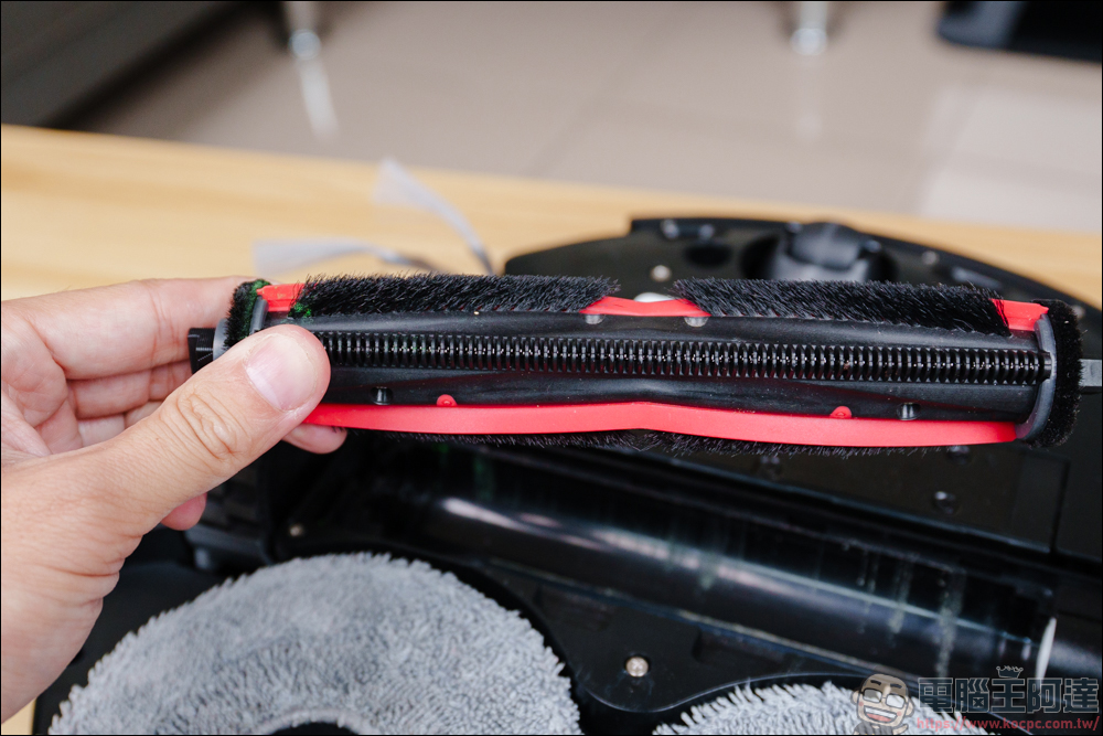 Roborock 石頭 Saros Z70 掃地機器人開箱動手玩:全球首款搭載仿生機械手臂的掃拖旗艦 - 電腦王阿達 Roborock 石頭 Saros Z70 掃地機器人開箱動手玩:全球首款搭載仿生機械手臂的掃拖旗艦 - 電腦王阿達