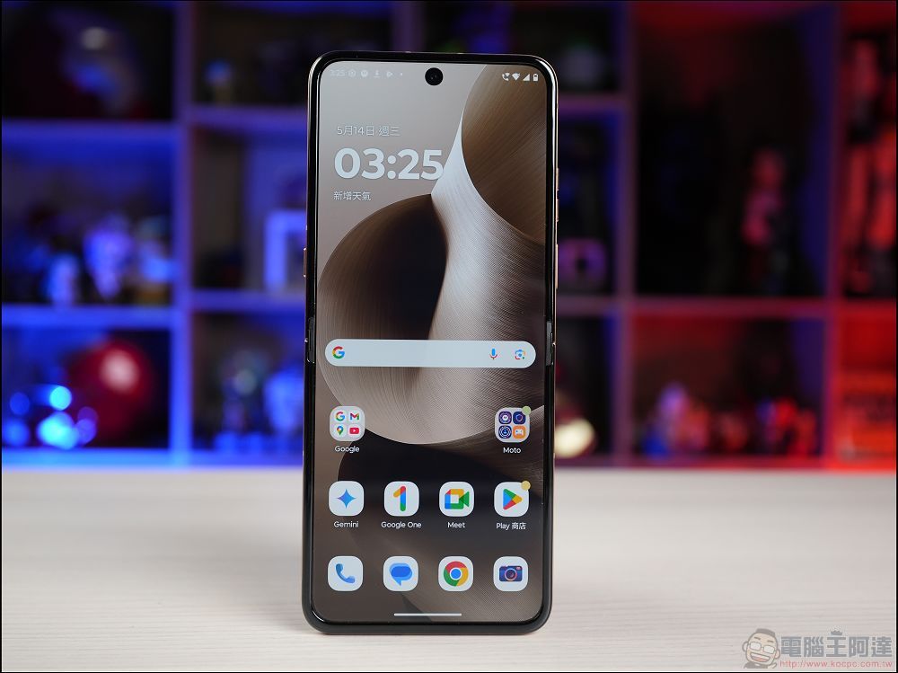 Motorola razr 60 ULTRA 開箱評測:潮流品味與AI科技的完美結合 - 電腦王阿達 Motorola razr 60 ULTRA 開箱評測:潮流品味與AI科技的完美結合 - 電腦王阿達