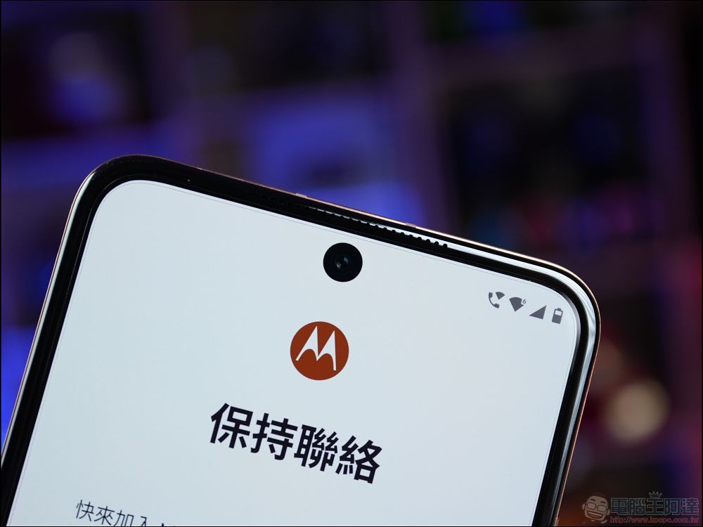Motorola razr 60 ULTRA 開箱評測:潮流品味與AI科技的完美結合 - 電腦王阿達 Motorola razr 60 ULTRA 開箱評測:潮流品味與AI科技的完美結合 - 電腦王阿達