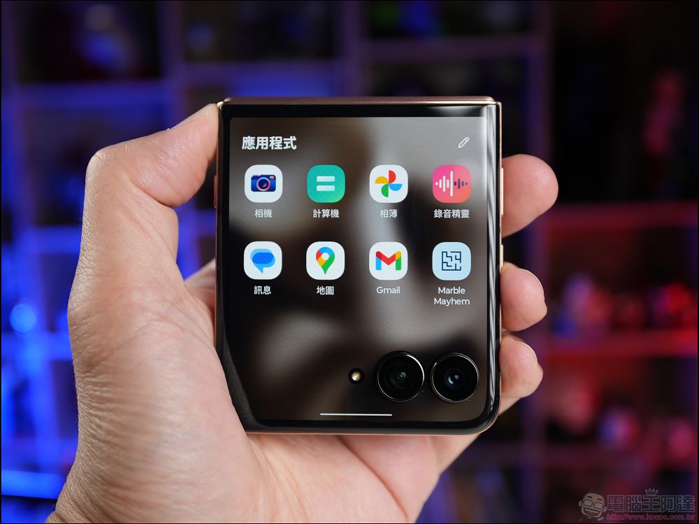 Motorola razr 60 ULTRA 開箱評測:潮流品味與AI科技的完美結合 - 電腦王阿達 Motorola razr 60 ULTRA 開箱評測:潮流品味與AI科技的完美結合 - 電腦王阿達