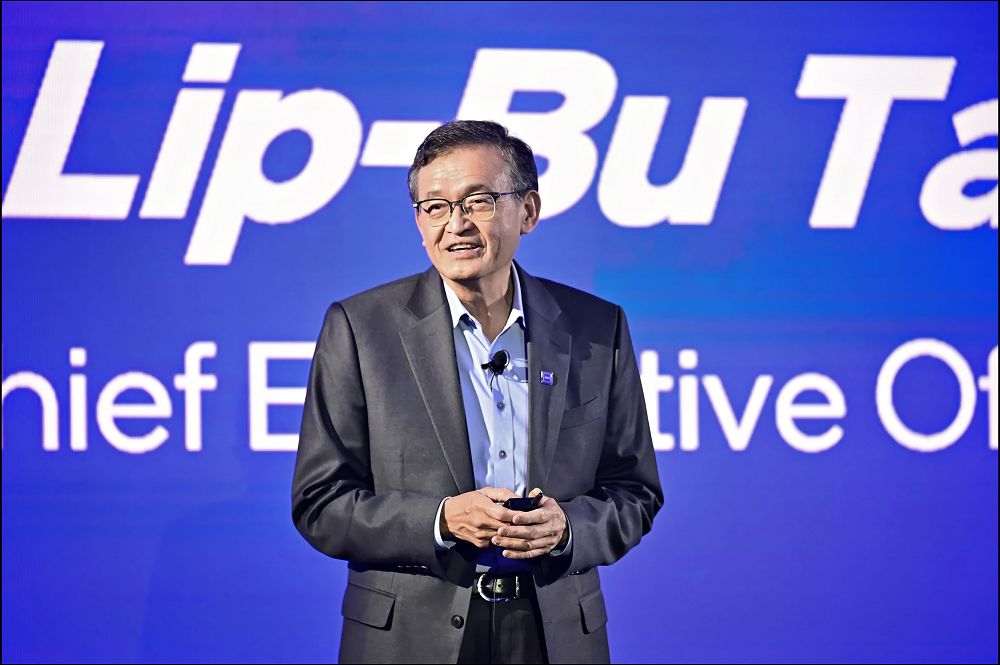 英特爾於COMPUTEX 2025展示新一代GPU與AI加速器,強化專業與開放式AI運算布局 - 電腦王阿達 英特爾於COMPUTEX 2025展示新一代GPU與AI加速器,強化專業與開放式AI運算布局 - 電腦王阿達