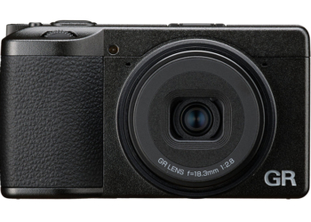 Ricoh GR IV