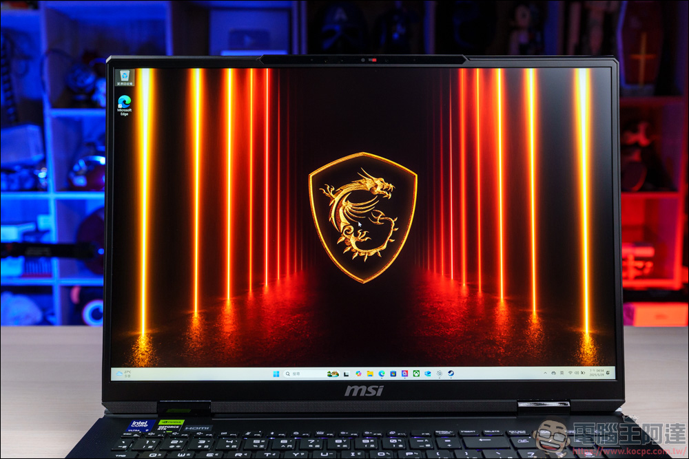 AI 應用、遊戲、剪輯地表最強RTX 5090筆電!MSI Titan 18 HX AI 旗艦電競筆電開箱 - 電腦王阿達 AI 應用、遊戲、剪輯地表最強RTX 5090筆電!MSI Titan 18 HX AI 旗艦電競筆電開箱 - 電腦王阿達