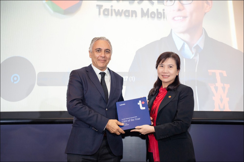 台灣大哥大榮獲Twimbit 「年度最佳CEO」、「年度最佳電信公司」三項大獎 - 電腦王阿達 台灣大哥大榮獲Twimbit 「年度最佳CEO」、「年度最佳電信公司」三項大獎 - 電腦王阿達