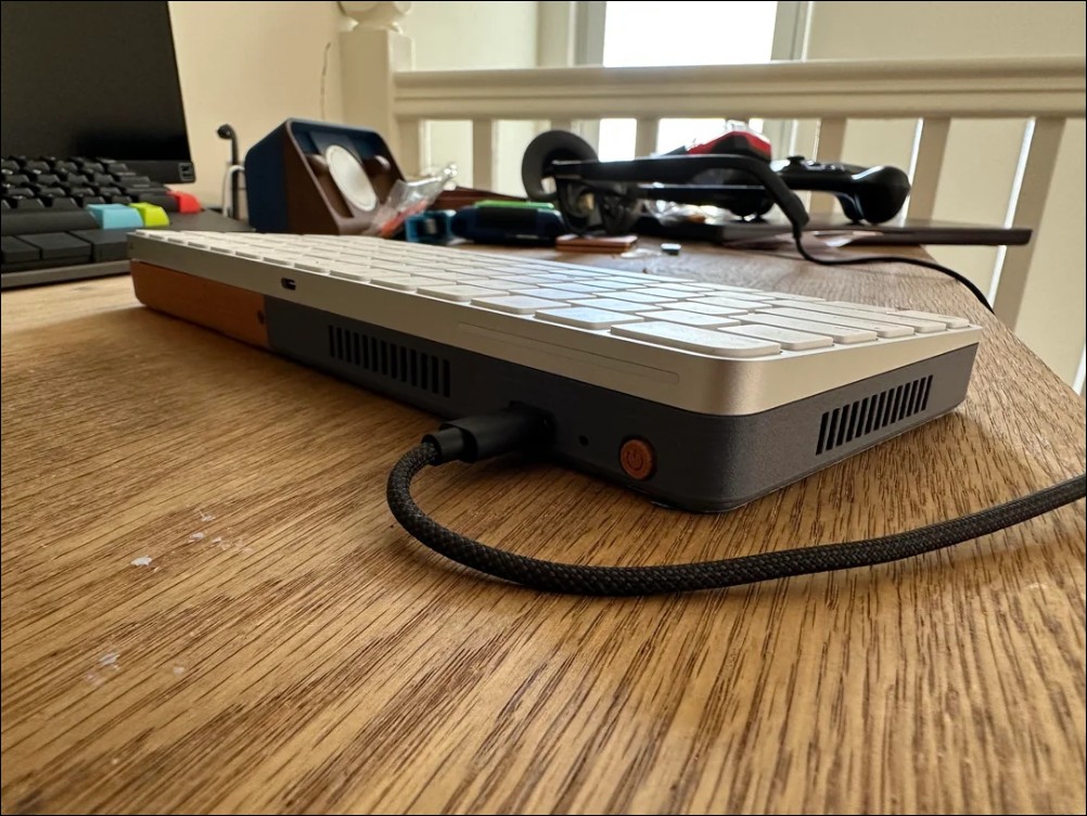 國外玩家拆解 Steam Deck 打造鍵盤形態的便攜式電腦「Bento」 - 電腦王阿達 國外玩家拆解 Steam Deck 打造鍵盤形態的便攜式電腦「Bento」 - 電腦王阿達