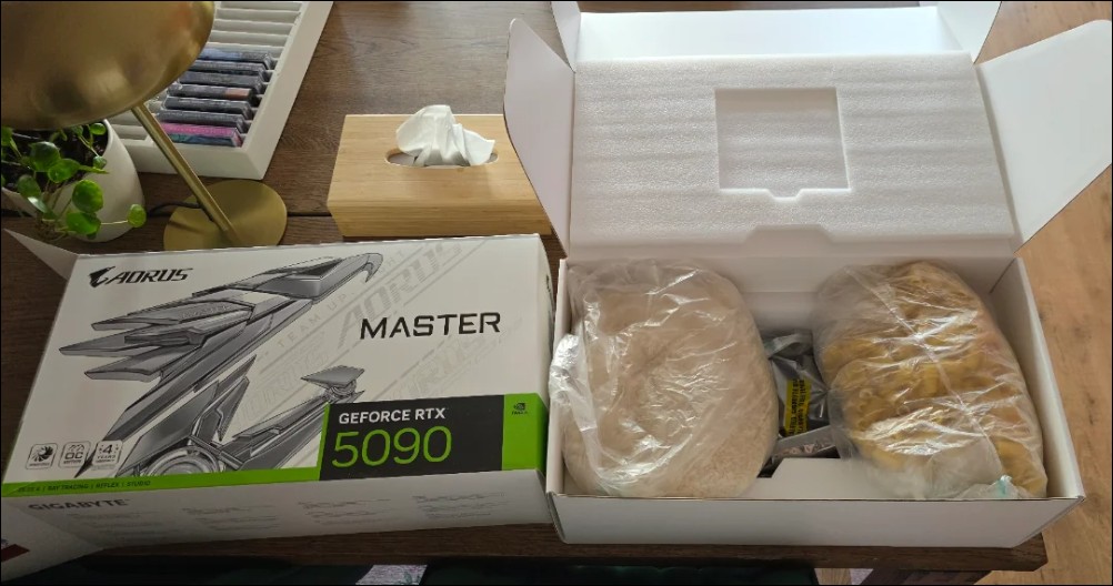 網購顯卡要小心!國外玩家在亞馬遜購買RTX 5090竟收到大米與麵包 - 電腦王阿達 網購顯卡要小心!國外玩家在亞馬遜購買RTX 5090竟收到大米與麵包 - 電腦王阿達