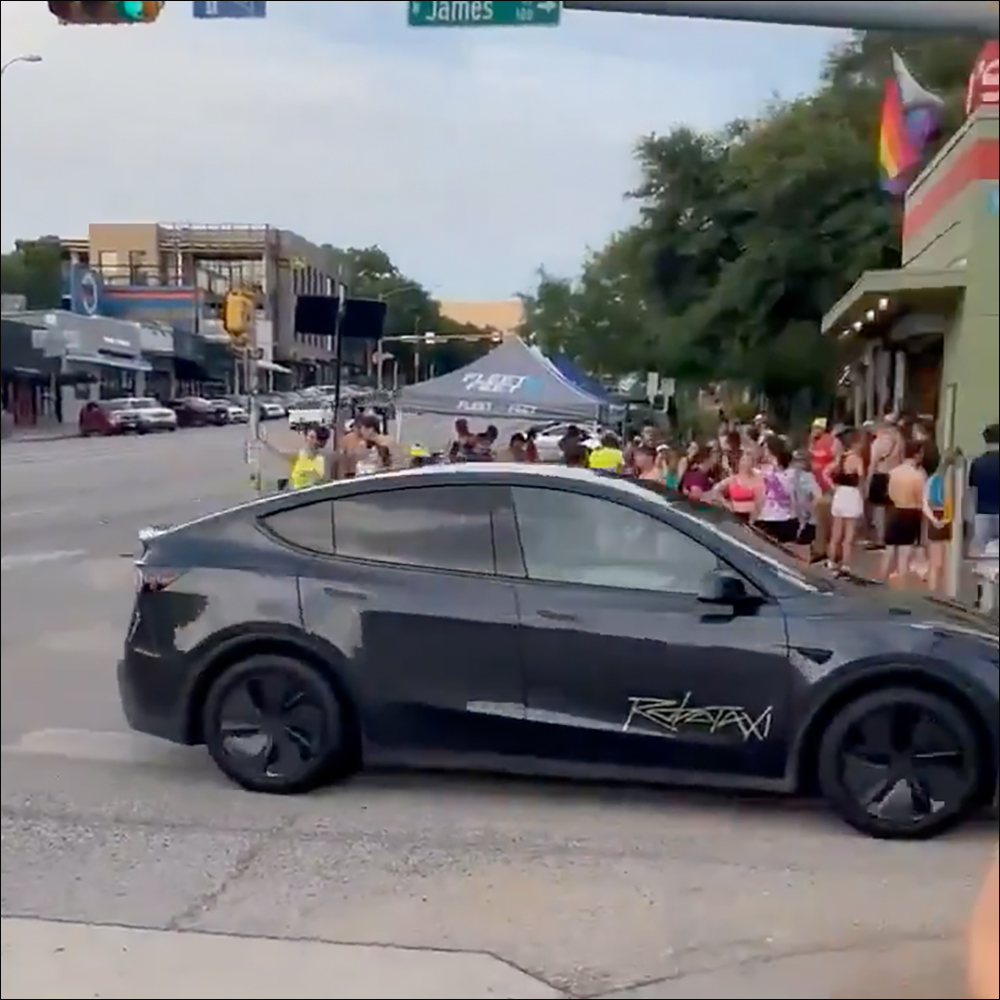 Tesla Robotaxi 無人計程車街頭曝光, Elon Musk 預告 Robotaxi 首度「接客」時間 - 電腦王阿達 Tesla Robotaxi