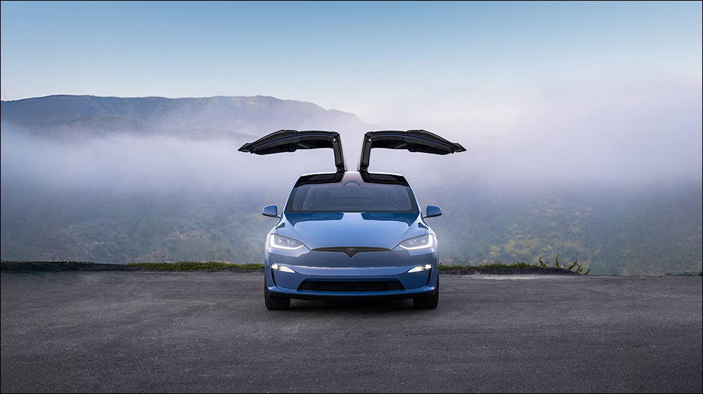 Tesla 新款 Model S & Model X 在台開放訂購,加入「冰霜藍」新車色與新世代內裝與前視鏡頭 - 電腦王阿達 Tesla
