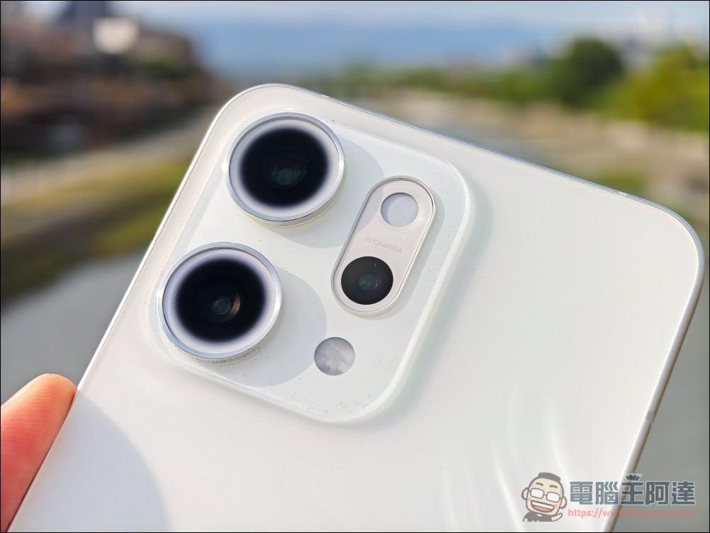 OPPO Reno14 Pro 開箱:5000萬畫素四鏡頭 + AI 影像黑科技,續航實力全面升級 - 電腦王阿達 OPPO Reno14 Pro 開箱:5000萬畫素四鏡頭 + AI 影像黑科技,續航實力全面升級 - 電腦王阿達